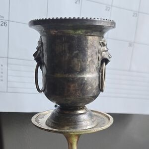 VINTAGE ENGLAND VINERS OF SHEFFIELD SILVERPLATED GOBLET VASE